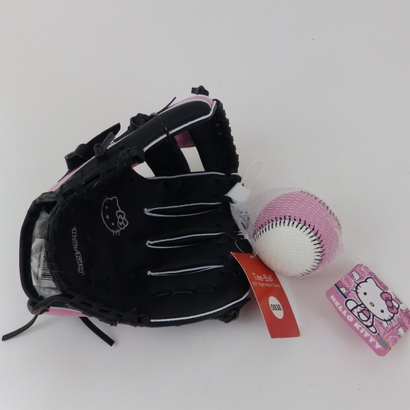 Hello Kitty Tee-Ball Set, Bat, Glove, Ball NWT Vintage 2013 Only Displayed - Picture 6 of 6